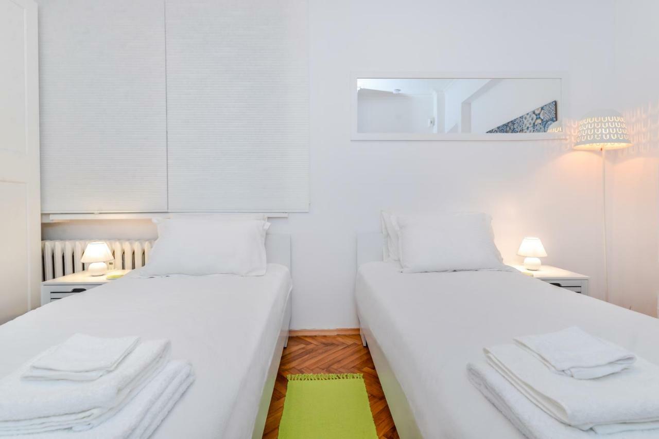 The Charming Home - One Bedroom Top Central Apartment By Flat Mаnager Sofia Luaran gambar